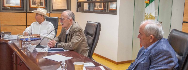 REUNIÓN SADER Y PRODUCTORES LECHEROS
